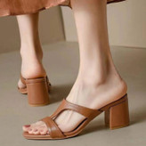 صندل زنانه پاشنهدار مدل Classic Heel با طراحی شیک و کفی نرم و راحت