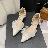 کفش زنانه مجلسی مدل Pearl Bow پاشنه سهسانت با اکسسوری ثابت